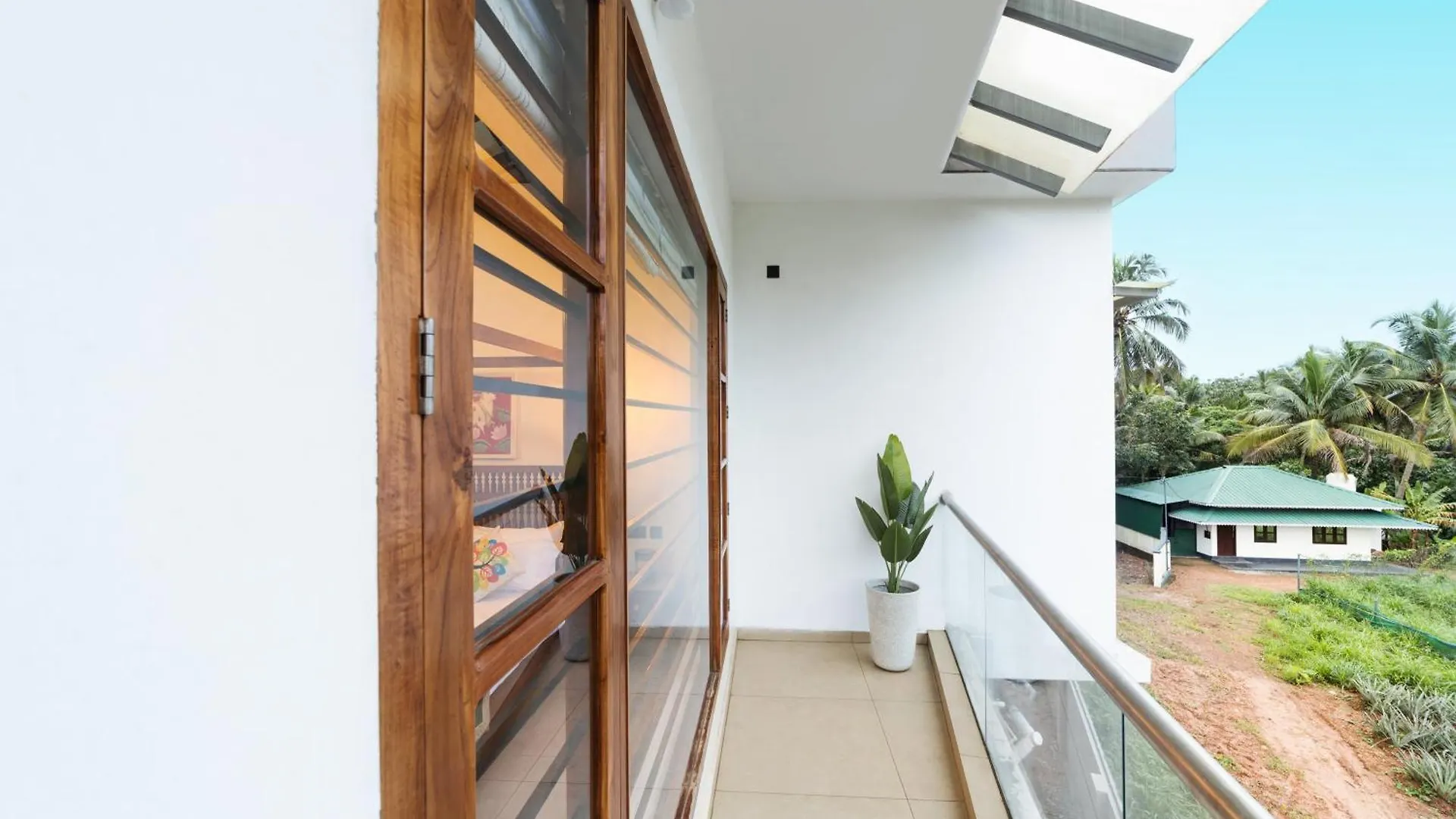 The Zenith - Premium Pool Villa Kochi